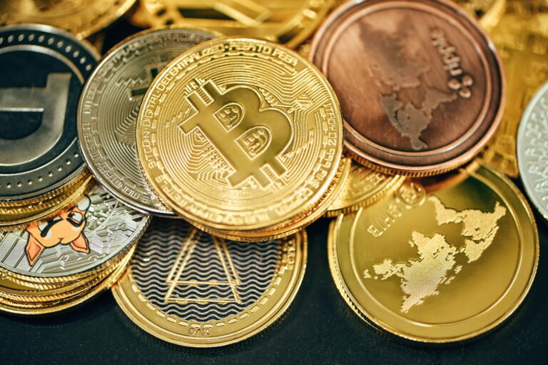 Bitcoin Reaches $107,000 Dollars Driven by Regulatory Optimism