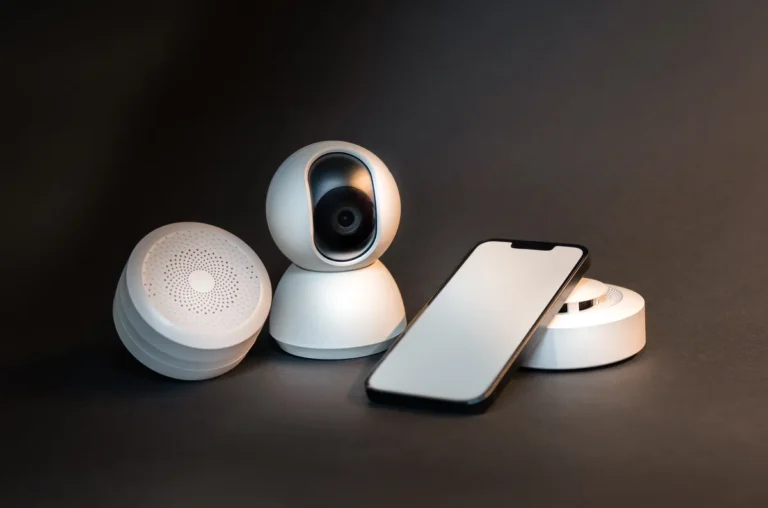 Apple AI asset-light model